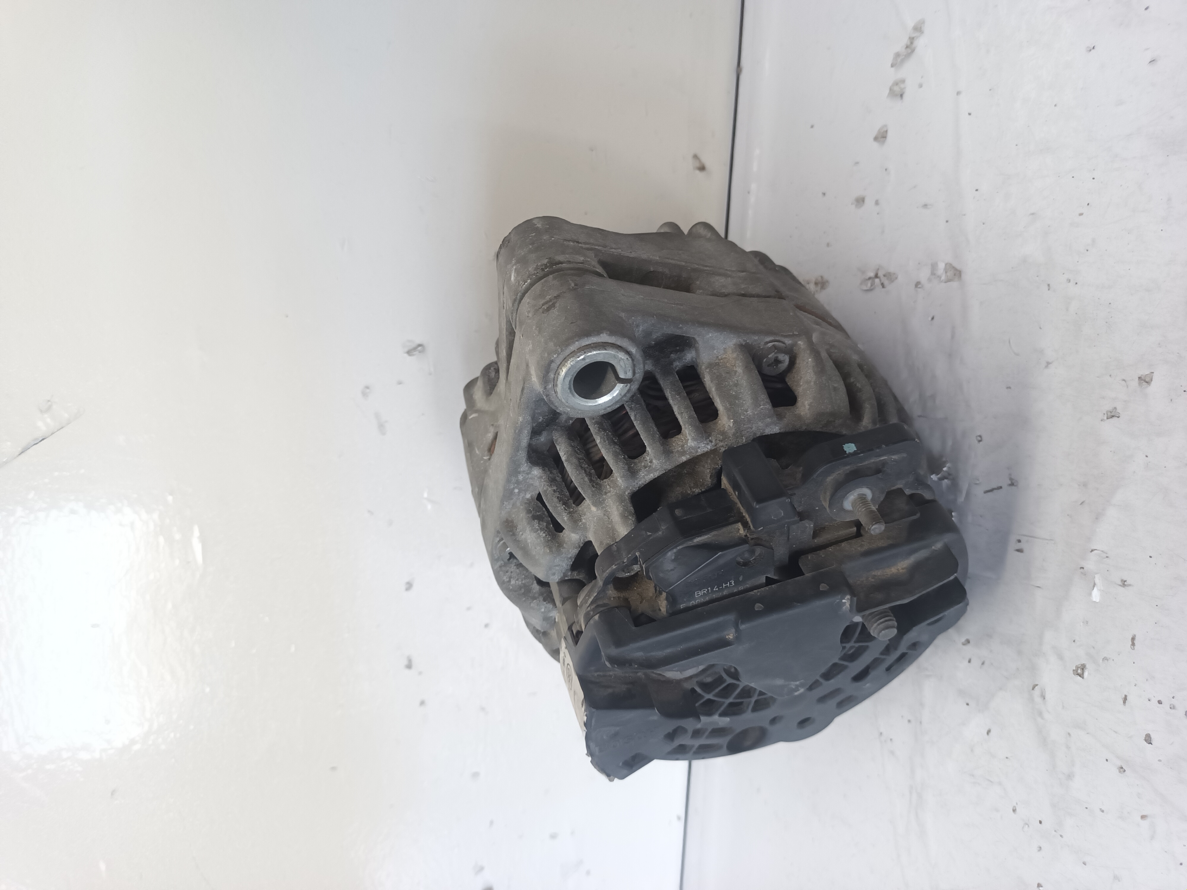 ALTERNADOR OPEL ZAFIRA B foto 2