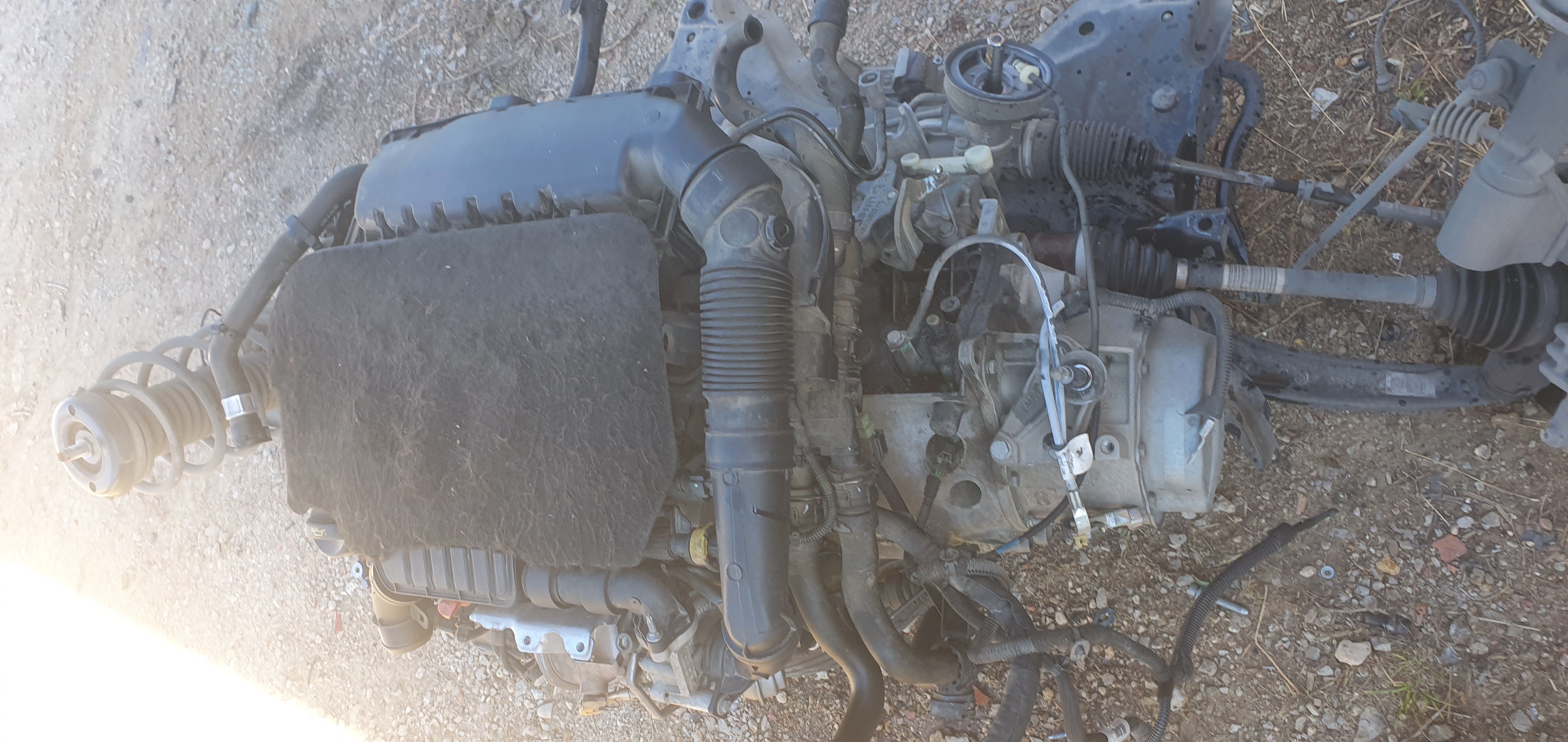 MOTOR COMPLETO CITROEN C4 BERLINA foto 3