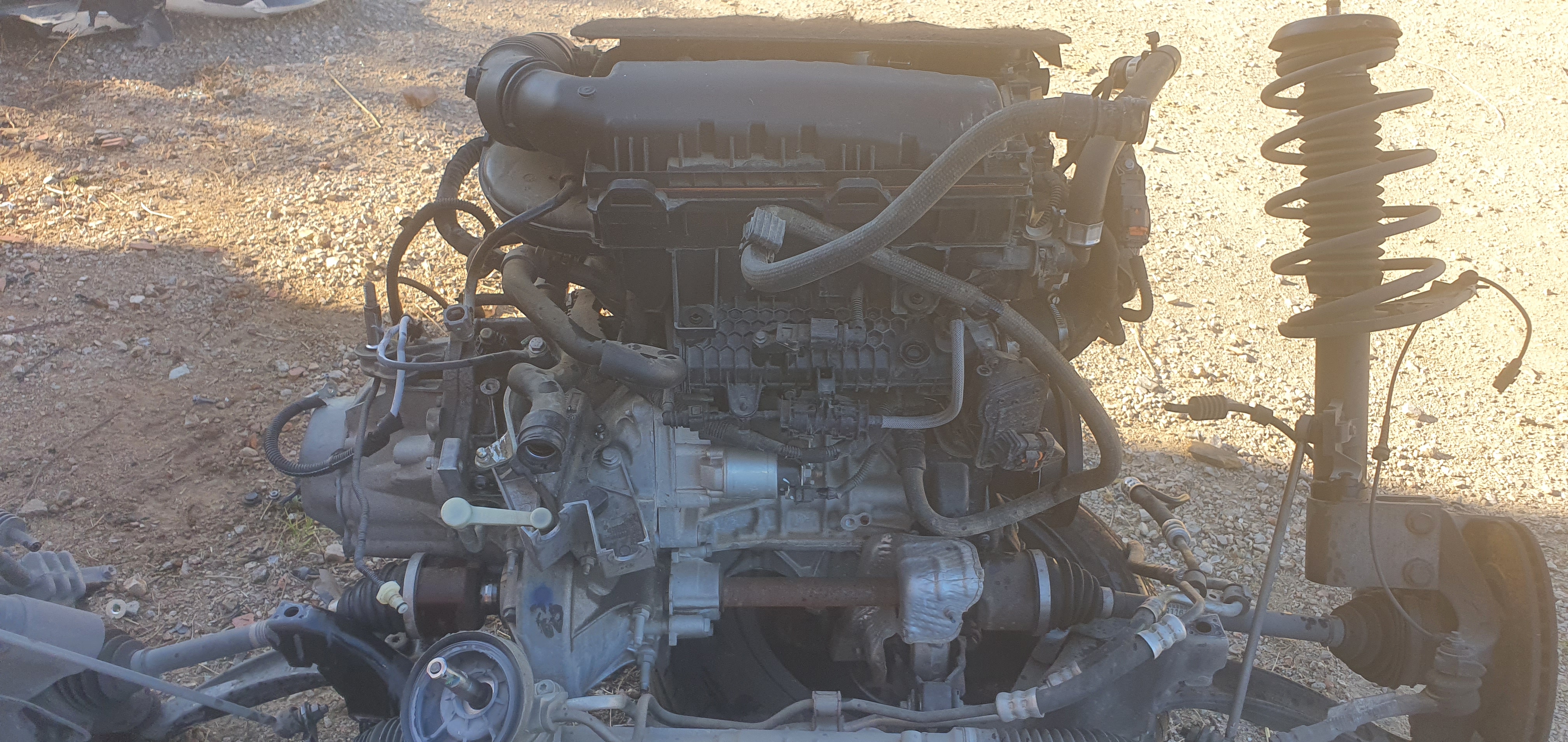 MOTOR COMPLETO CITROEN C4 BERLINA foto 4
