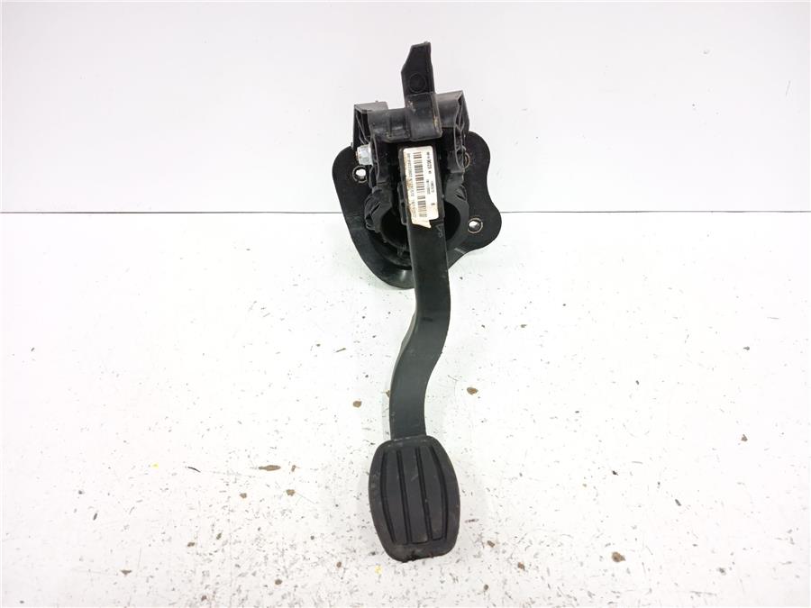 PEDAL EMBRAGUE