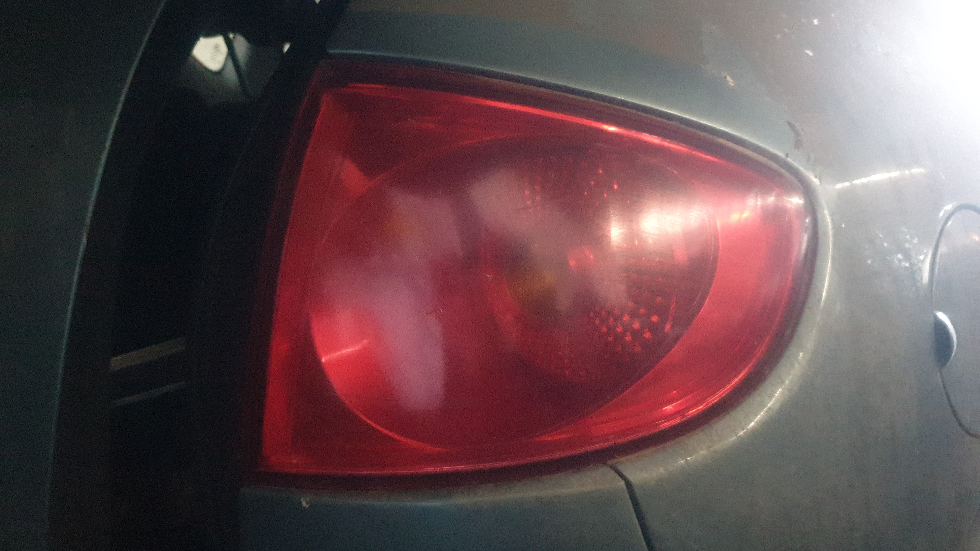 PILOTO TRASERO DERECHO